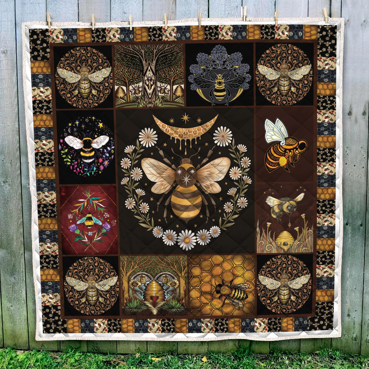 Bee Q2 Quilt Blanket