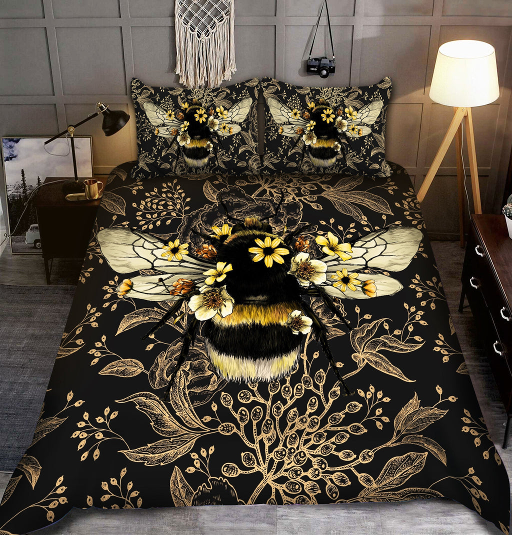 Beautiful Bee Art Pattern All Over Printed Bedding Set