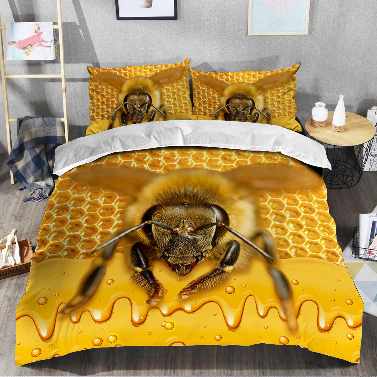 Cool Honey Bee All Over Printed Bedding Set