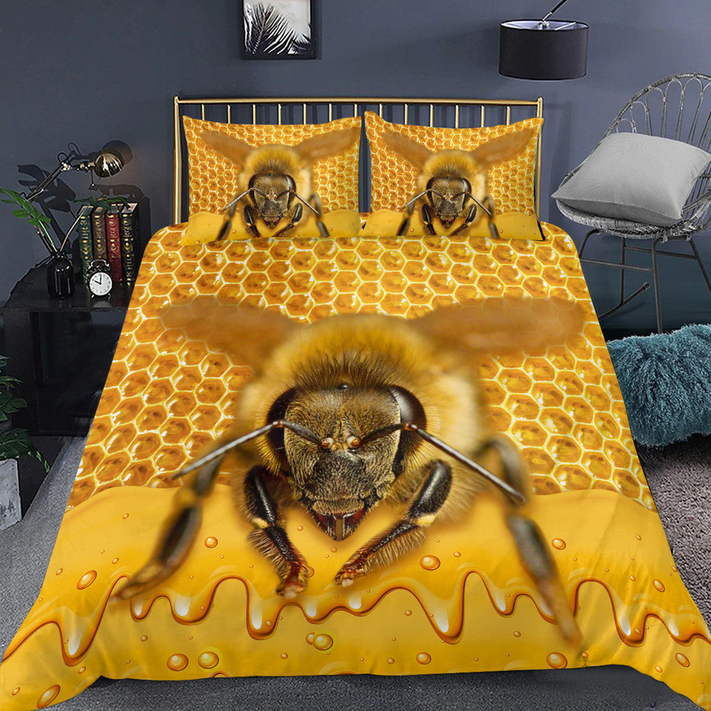 Cool Honey Bee All Over Printed Bedding Set